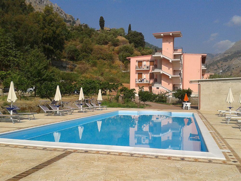 Residence Villa Mare Taormina Letojanni Exterior photo