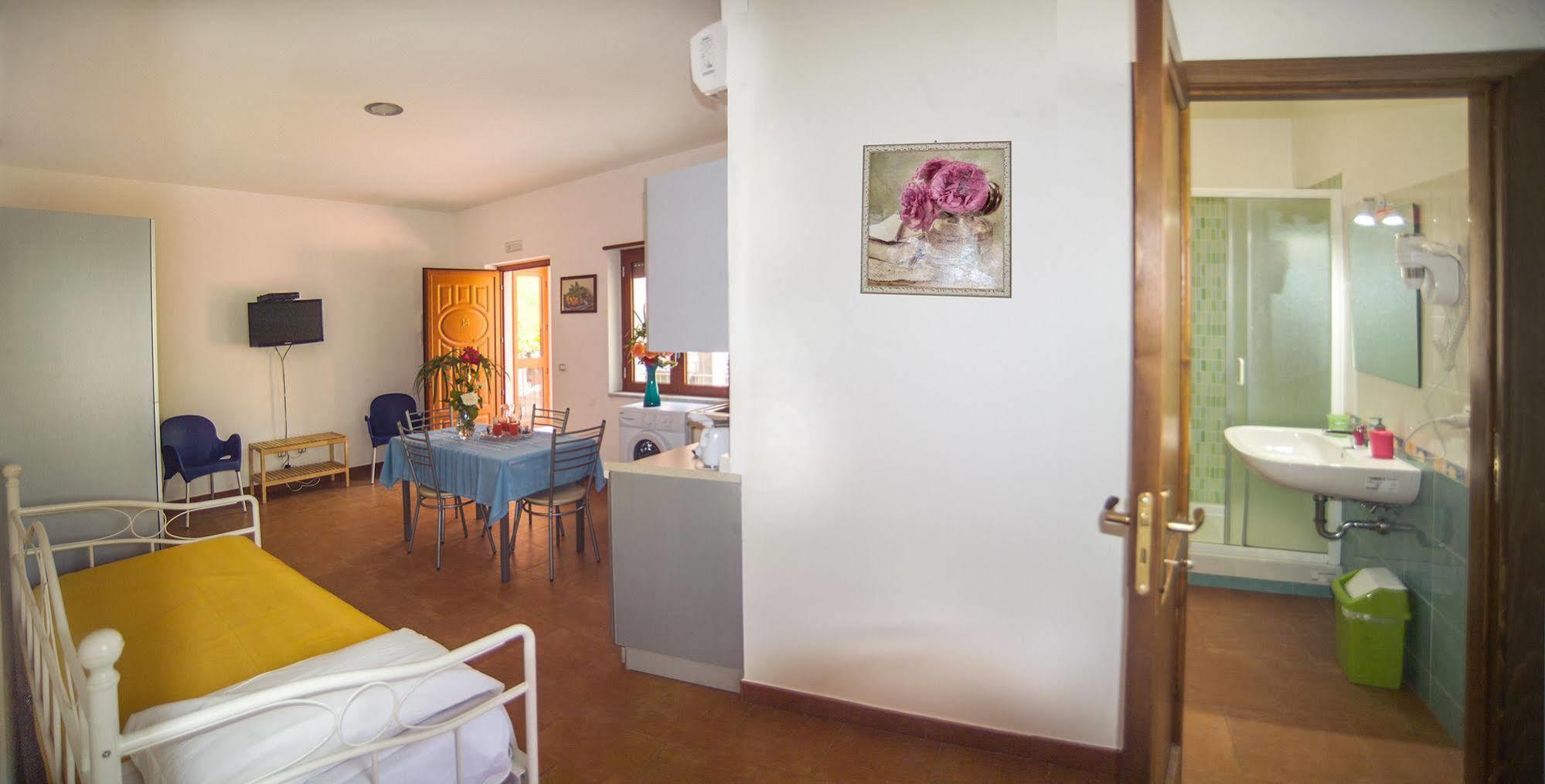 Residence Villa Mare Taormina Letojanni Exterior photo